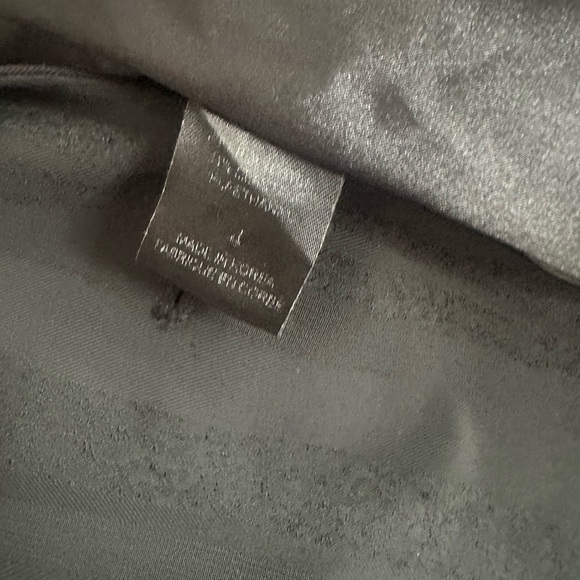 Elie Tahari 2pc. Tailored Suit with Black Detail Striping Size 4 - Picture 4 of 8